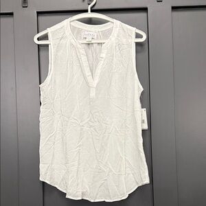 Velvet Women's White Sleeveless Blouse